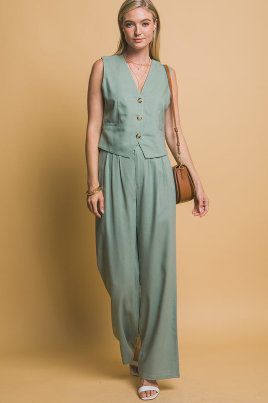 Chaleco sastre con botones y corte estilizado