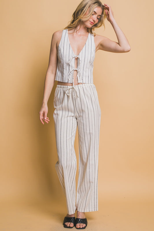 Top crop de tiras con moños y rayas delgadas