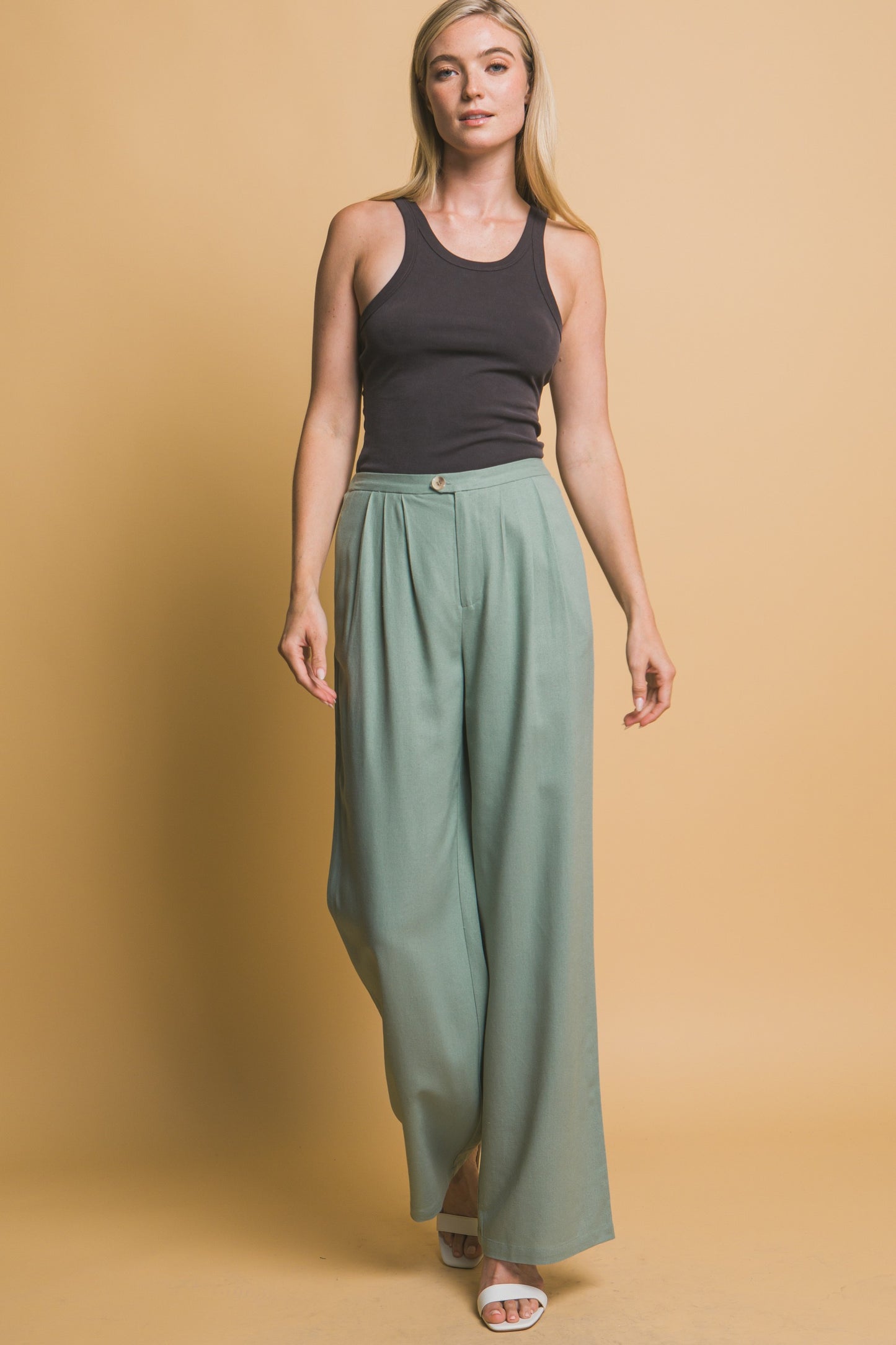 Pantalón palazzo de tiro alto con pinzas