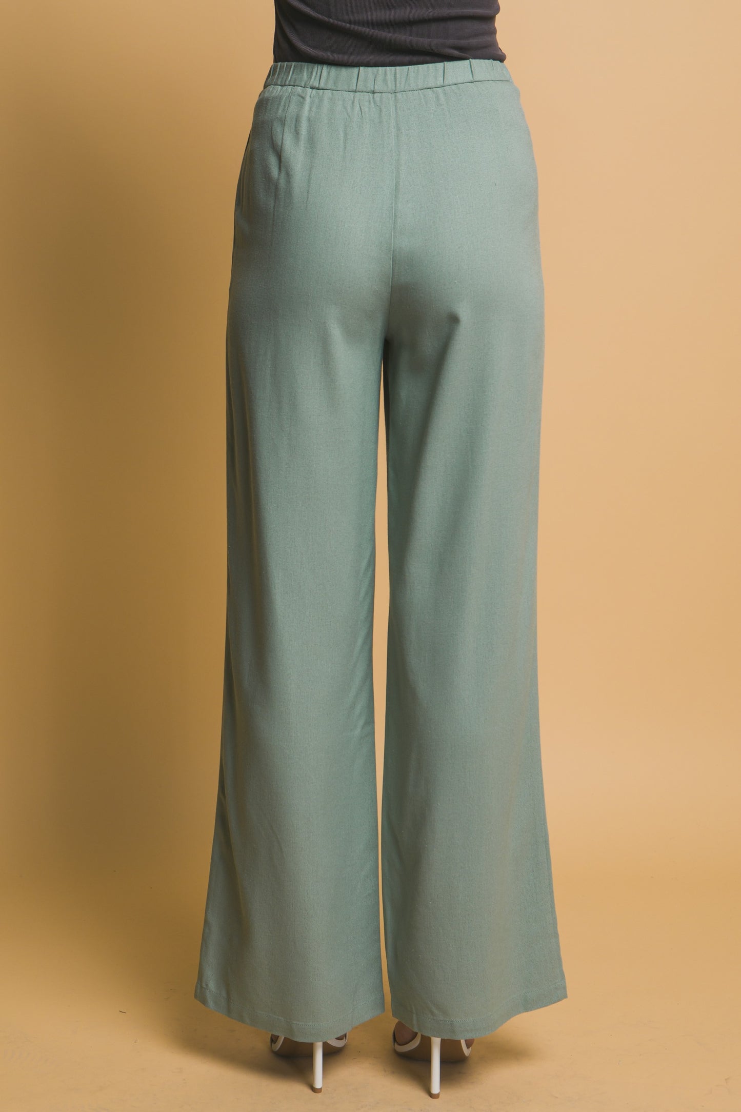 Pantalón palazzo de tiro alto con pinzas