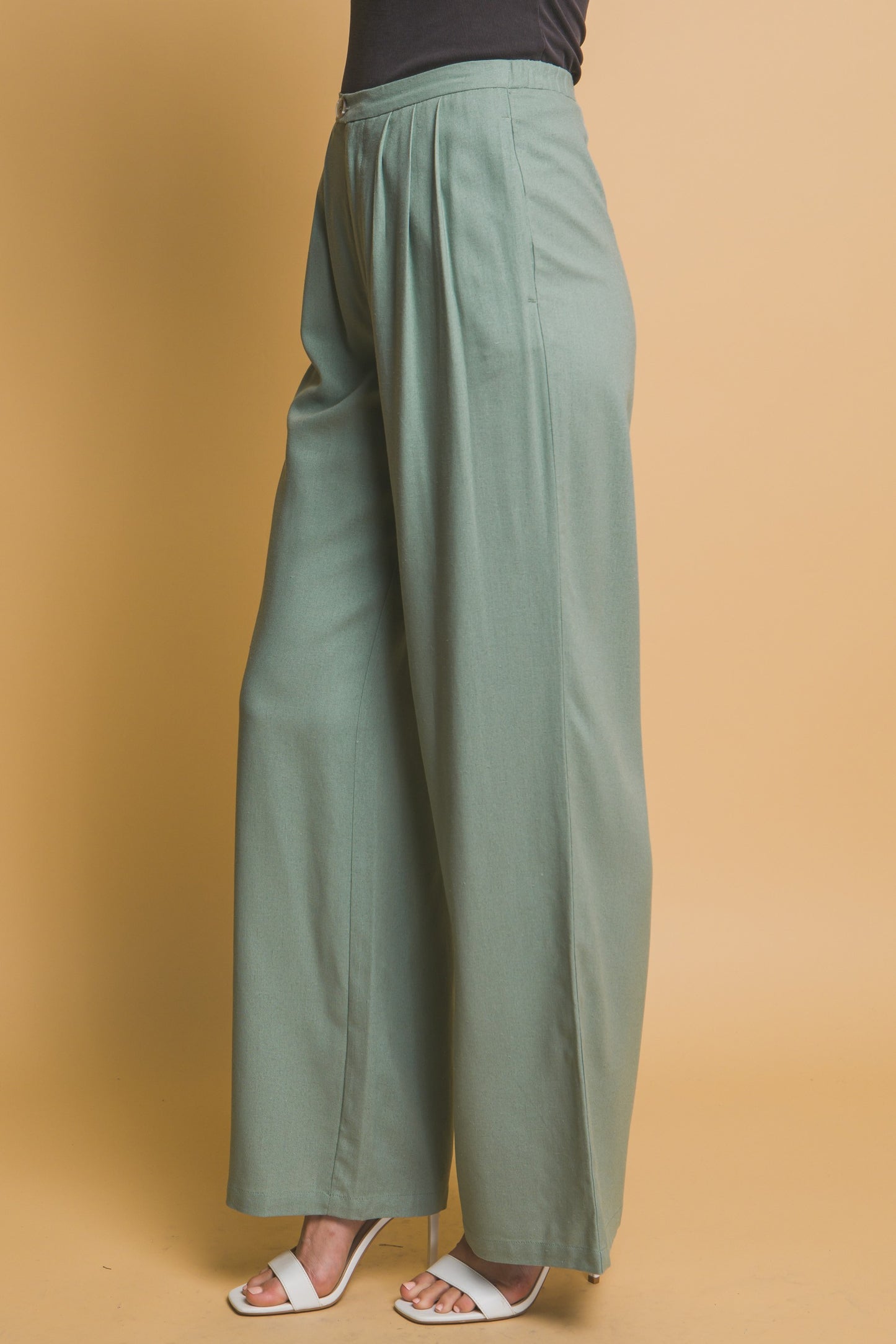 Pantalón palazzo de tiro alto con pinzas