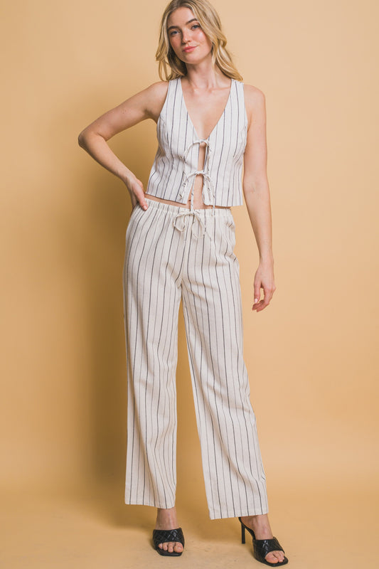 Pantalón recto de rayas con pretina elástica