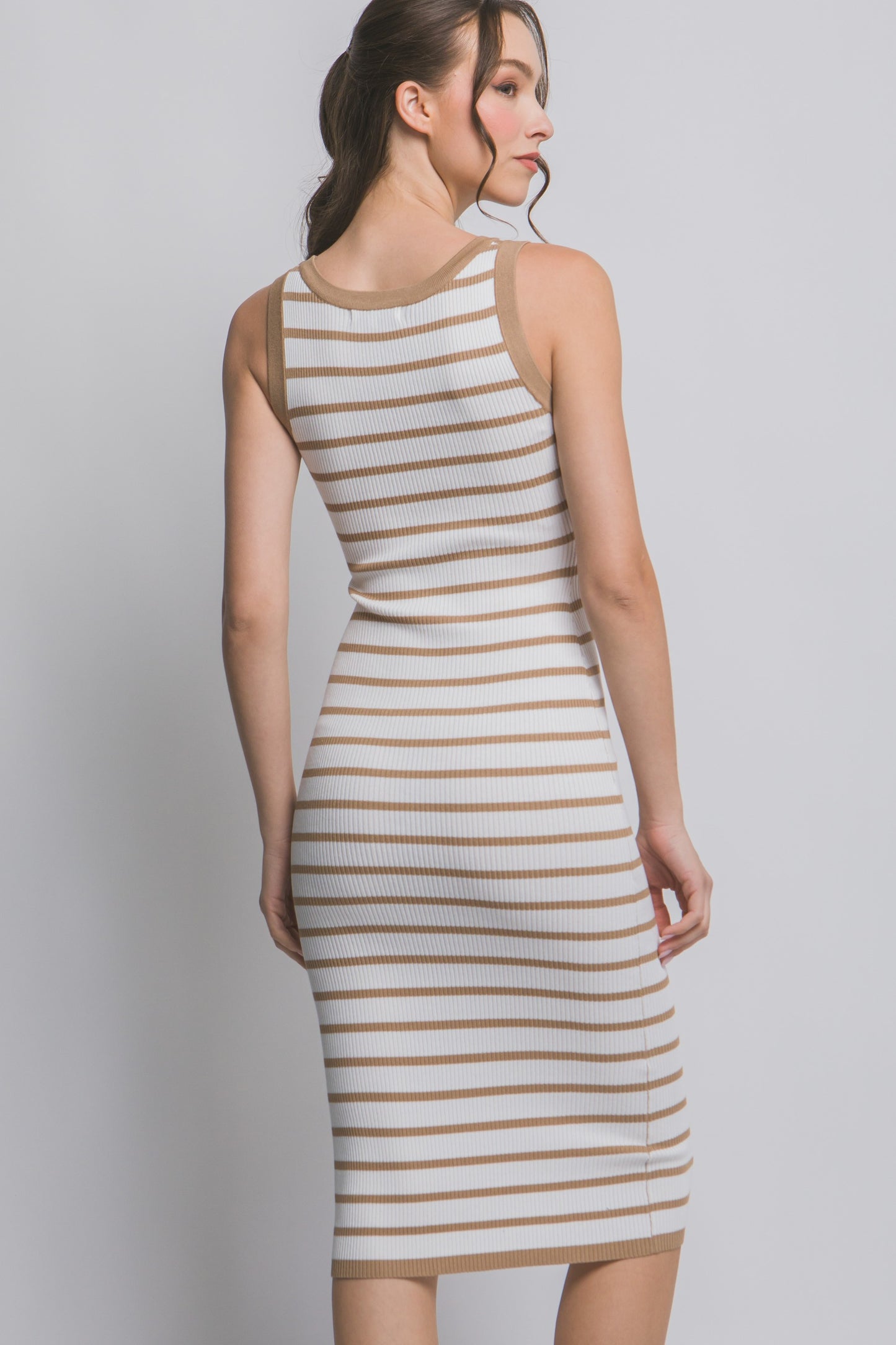 Vestido midi canalé rayado ajustado