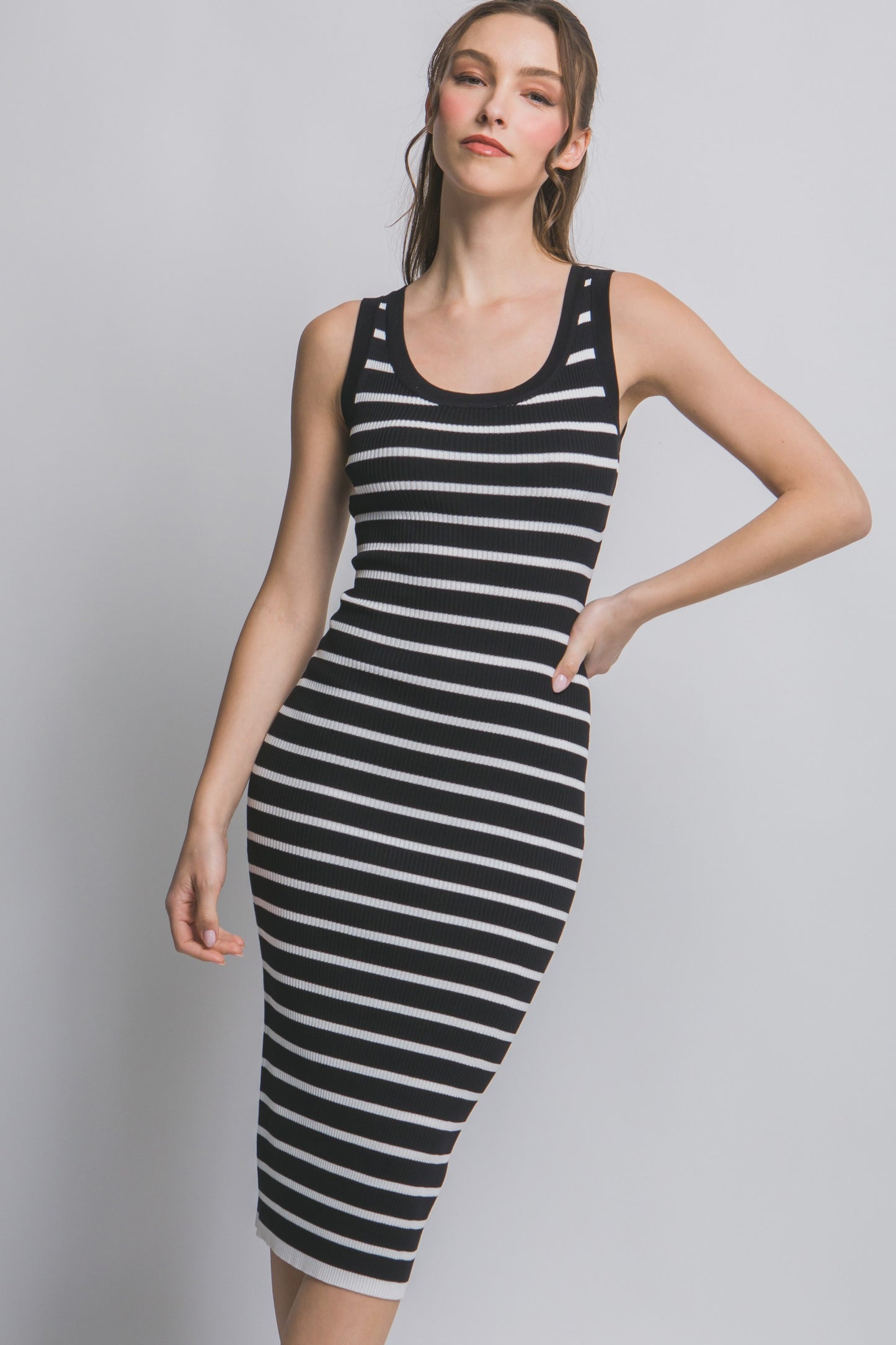 Vestido midi canalé rayado ajustado