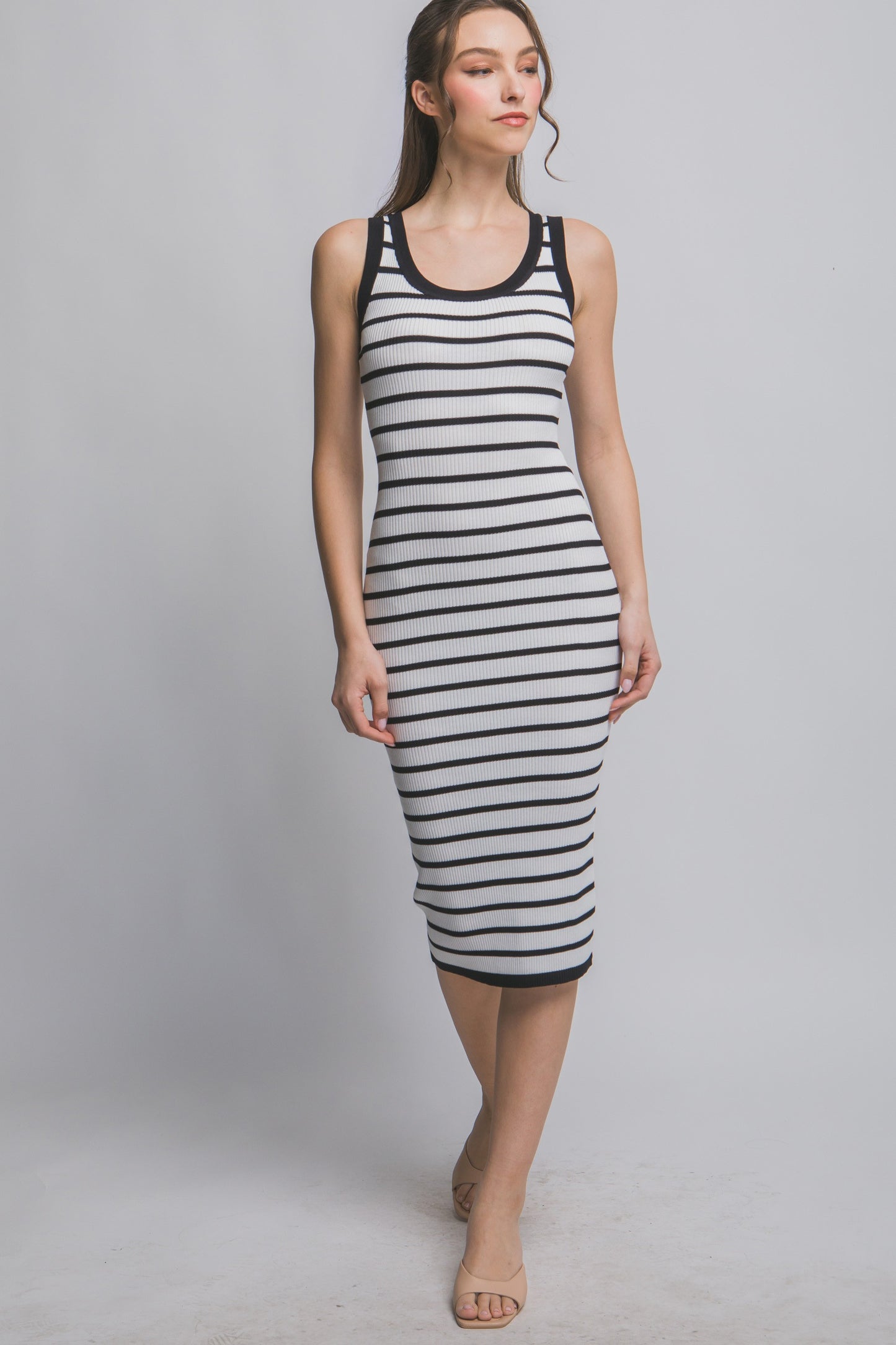 Vestido midi canalé rayado ajustado