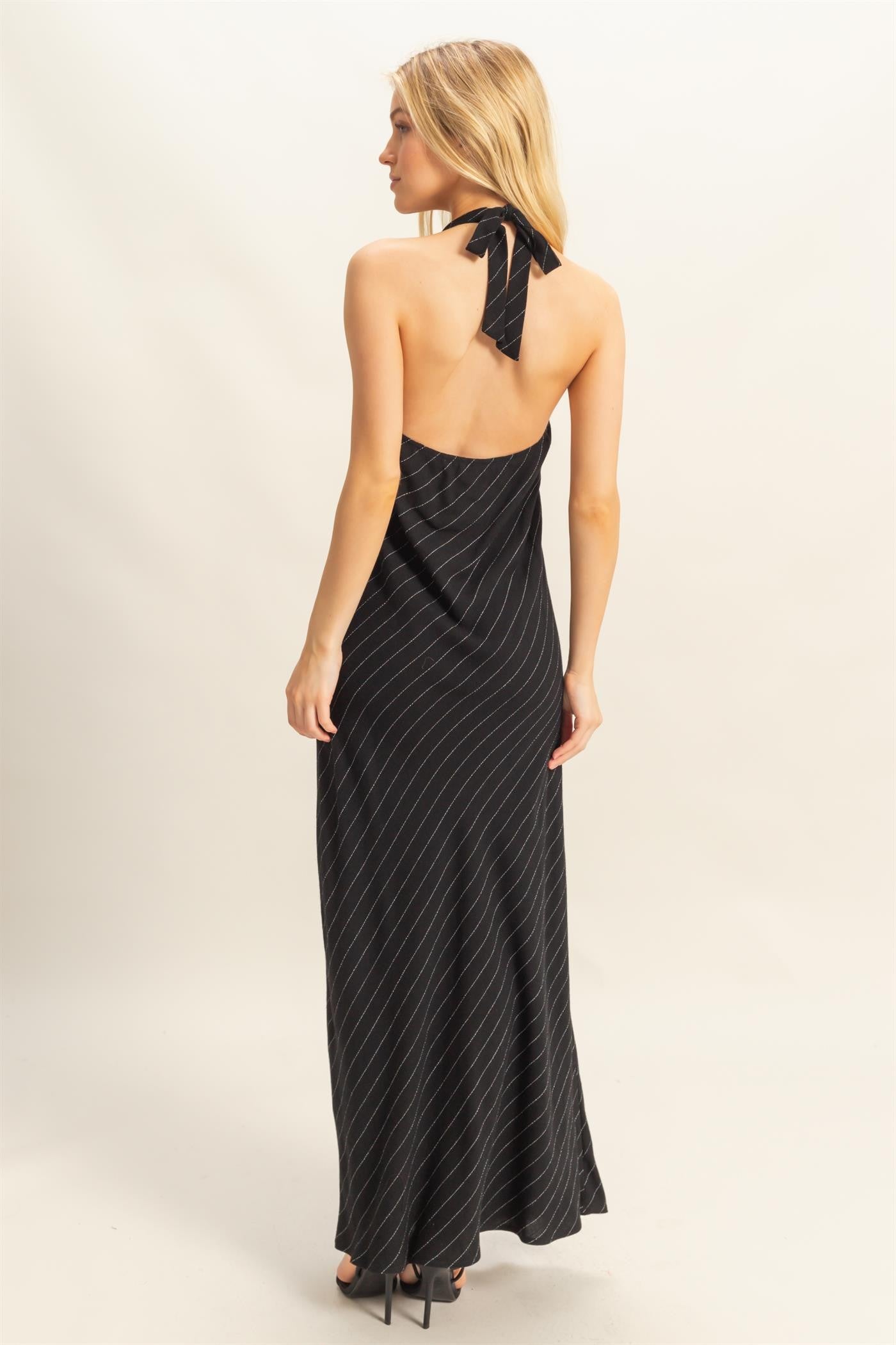 Vestido Largo con Tirantes Halter y Estampado de Rayas