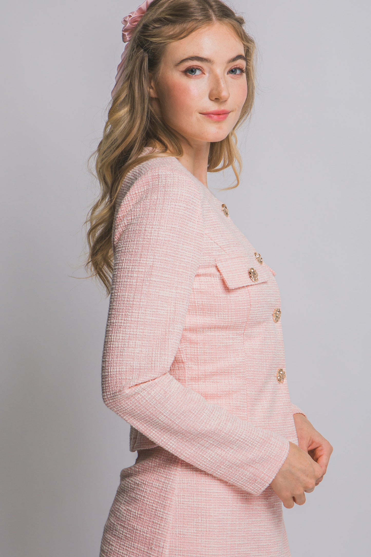 Blazer con botones dorados