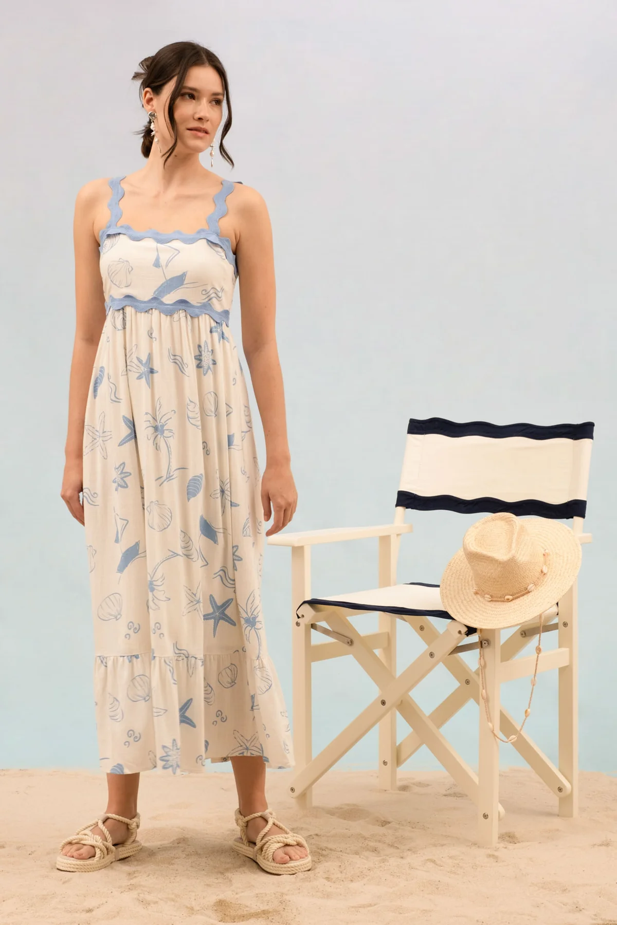 Vestido Largo Floral con Tirantes Ajustables