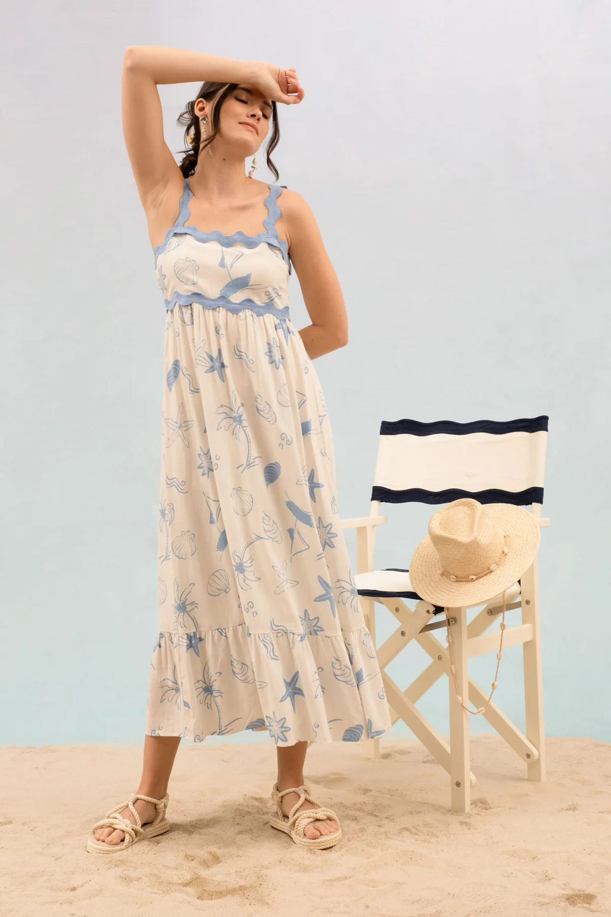 Vestido Largo Floral con Tirantes Ajustables