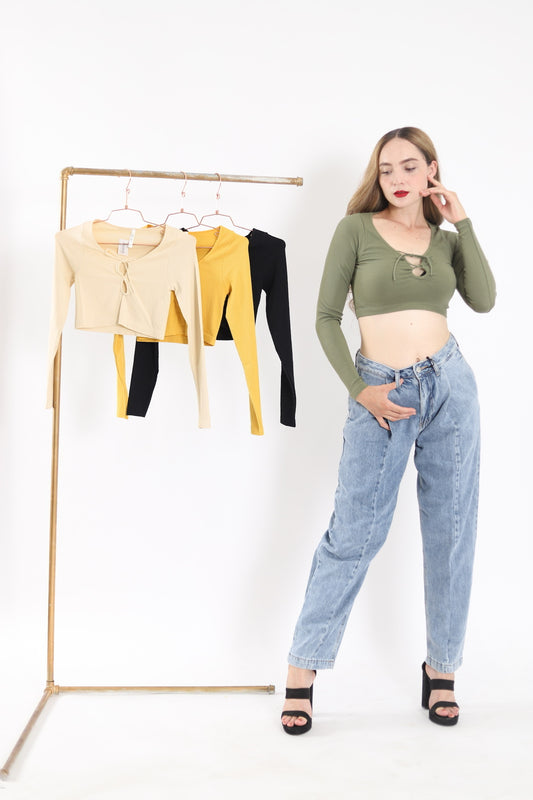 Blusa Crop de Manga Larga con Detalle Frontal