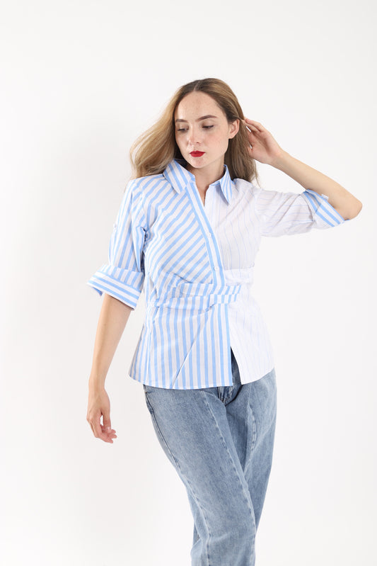 Blusa de Manga 3/4 con Diseño Asimétrico