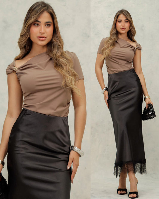 Falda midi satín con encaje elegante