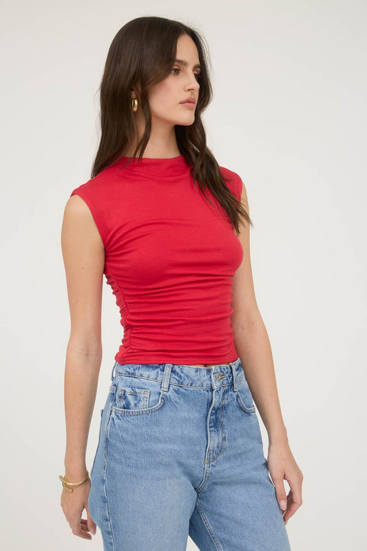 Blusa sin mangas con fruncido lateral