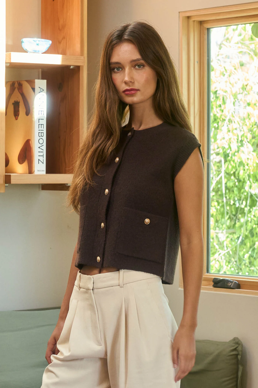 Sueter sin mangas con botones