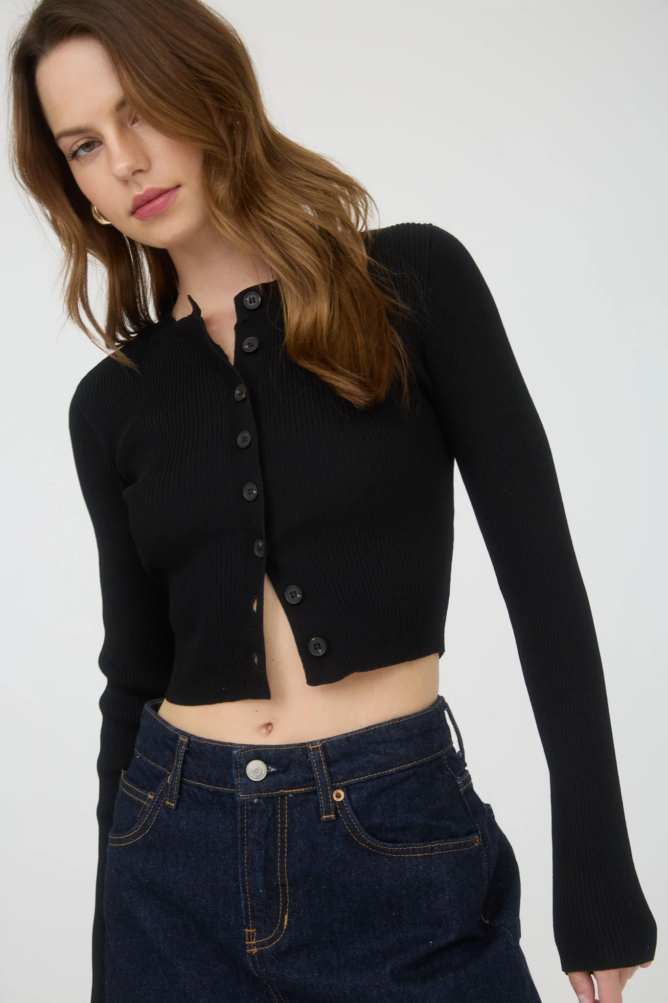 Blusa manga larga corte ajustado con botones