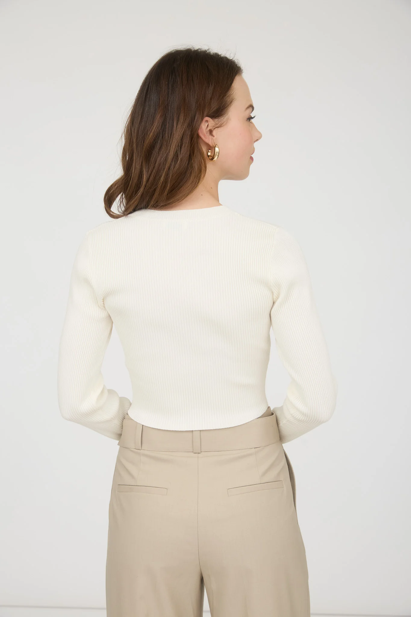 Blusa manga larga corte ajustado con botones