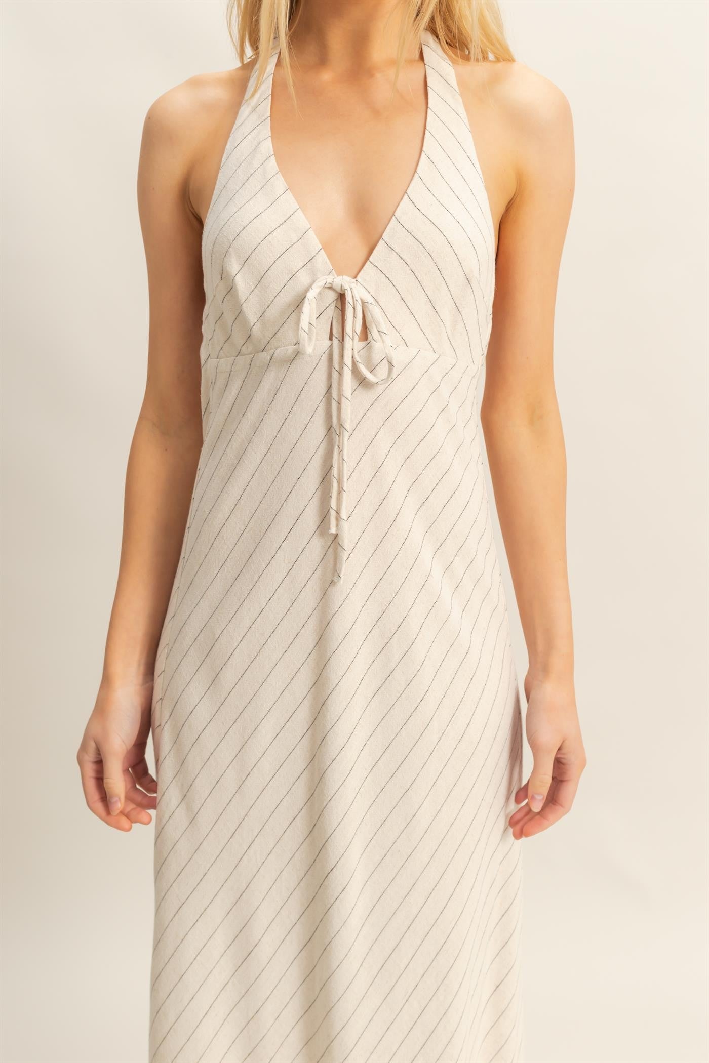 Vestido Largo con Tirantes Halter y Estampado de Rayas