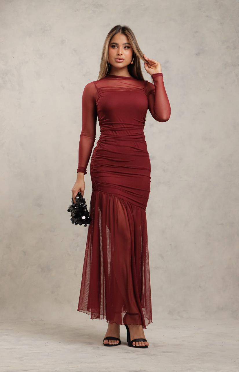 Vestido mesh con drapeado elegante