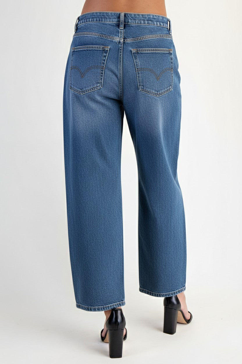 Pantalón de mezclilla wide leg corte recto para un estilo relajado y moderno