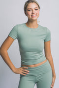 Blusa deportiva de manga corta con ajuste stretch