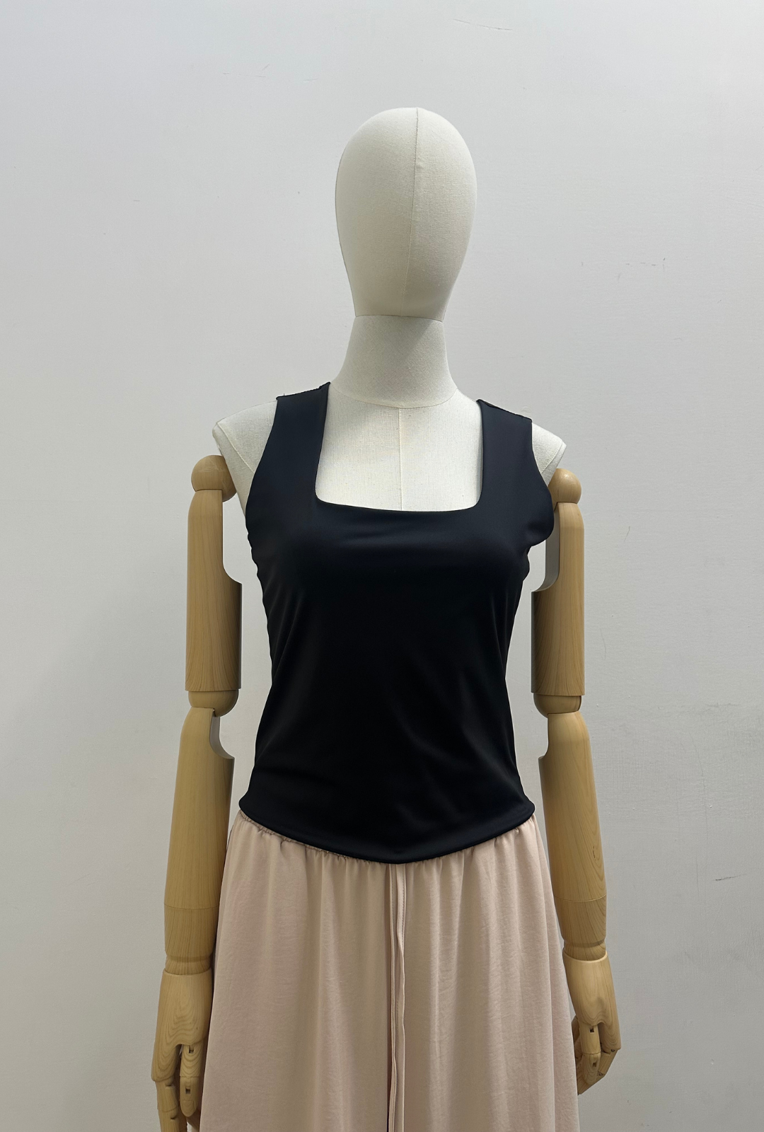 Blusa básica sin mangas