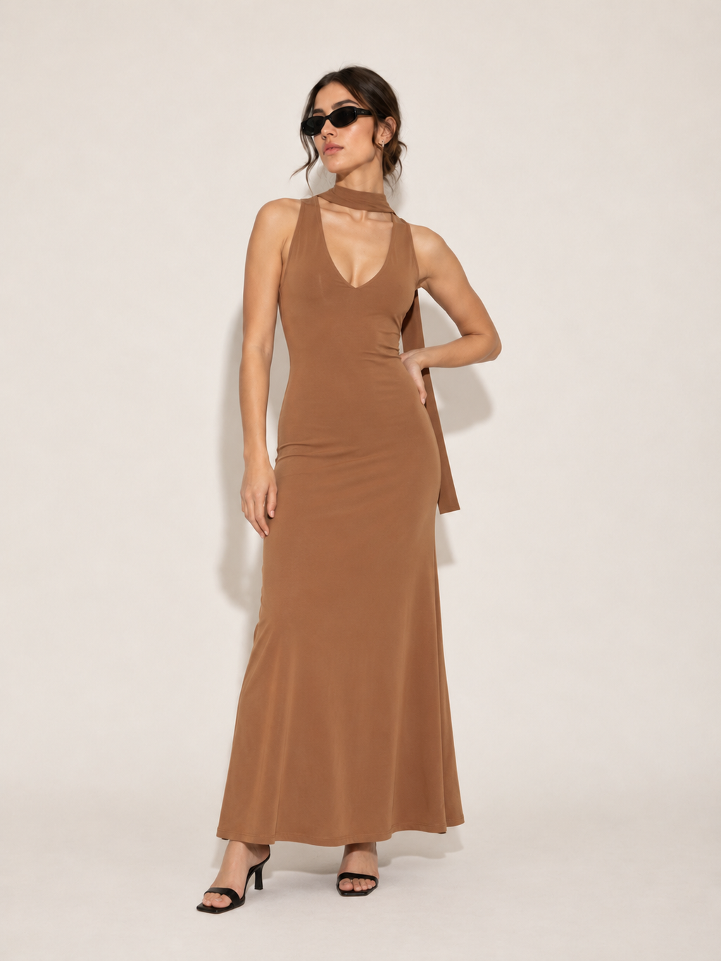 Vestido 4218DUJ vista frontal de cuerpo completo