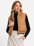 Chaleco acolchado con cuello alto y ajuste en cintura