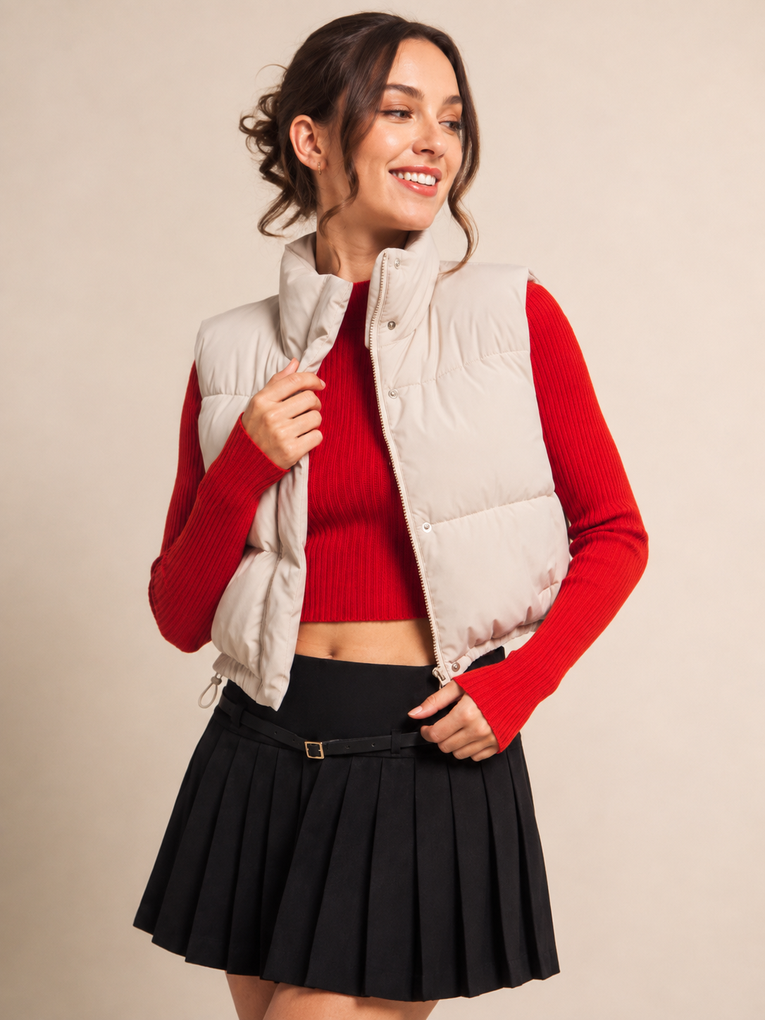 Chaleco acolchado con cuello alto y ajuste en cintura