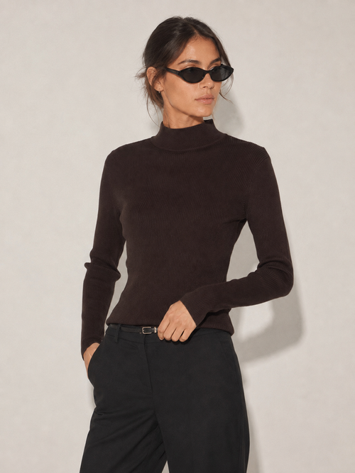 BLUSA CUELLO ALTO TEJIDO RIB