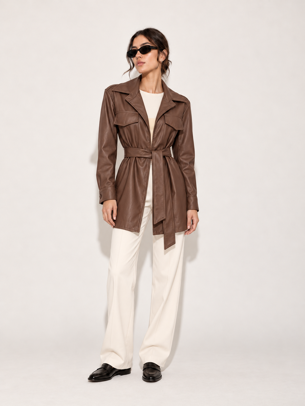 AL26040 - Gabardina café - Cuerpo completo