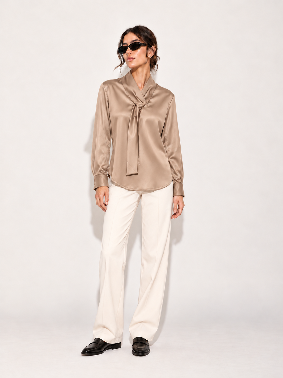 AL26041 Beige vista completa con modelo