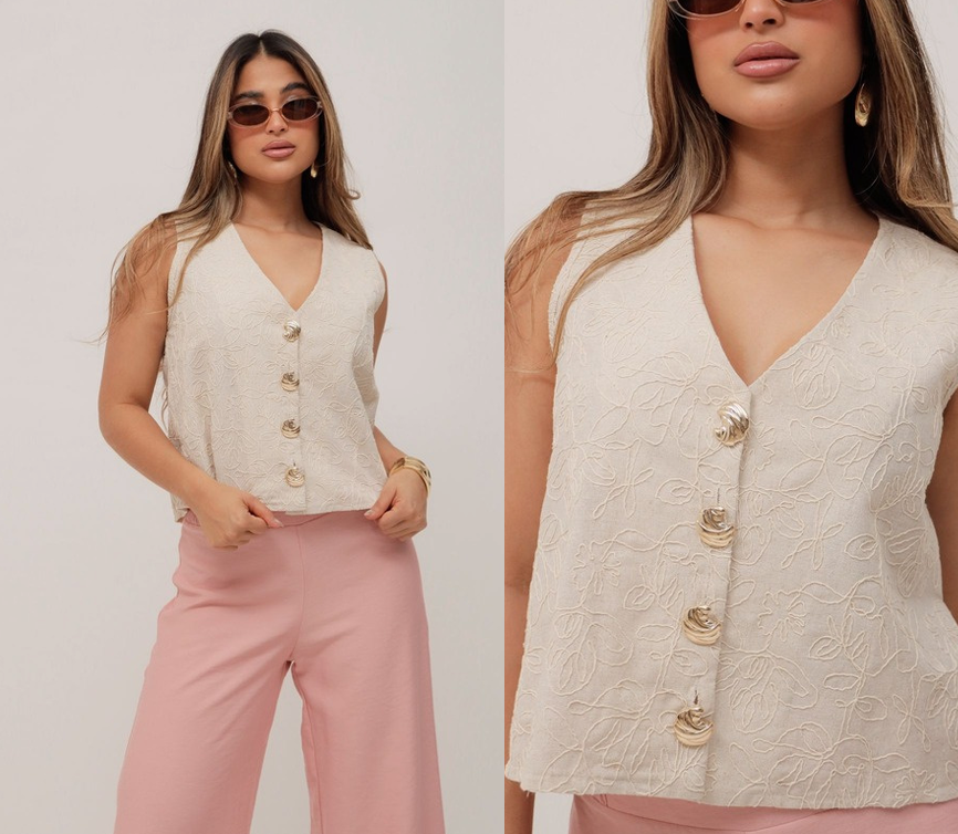 Chaleco bordado con botones