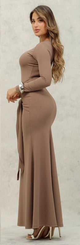 Vestido largo y lazo ajustable