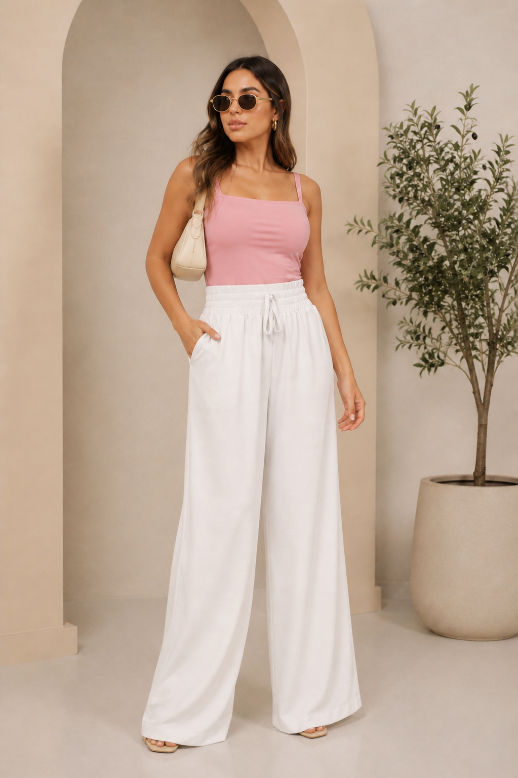 Pantalón de pierna amplia con pretina elástica y jareta
