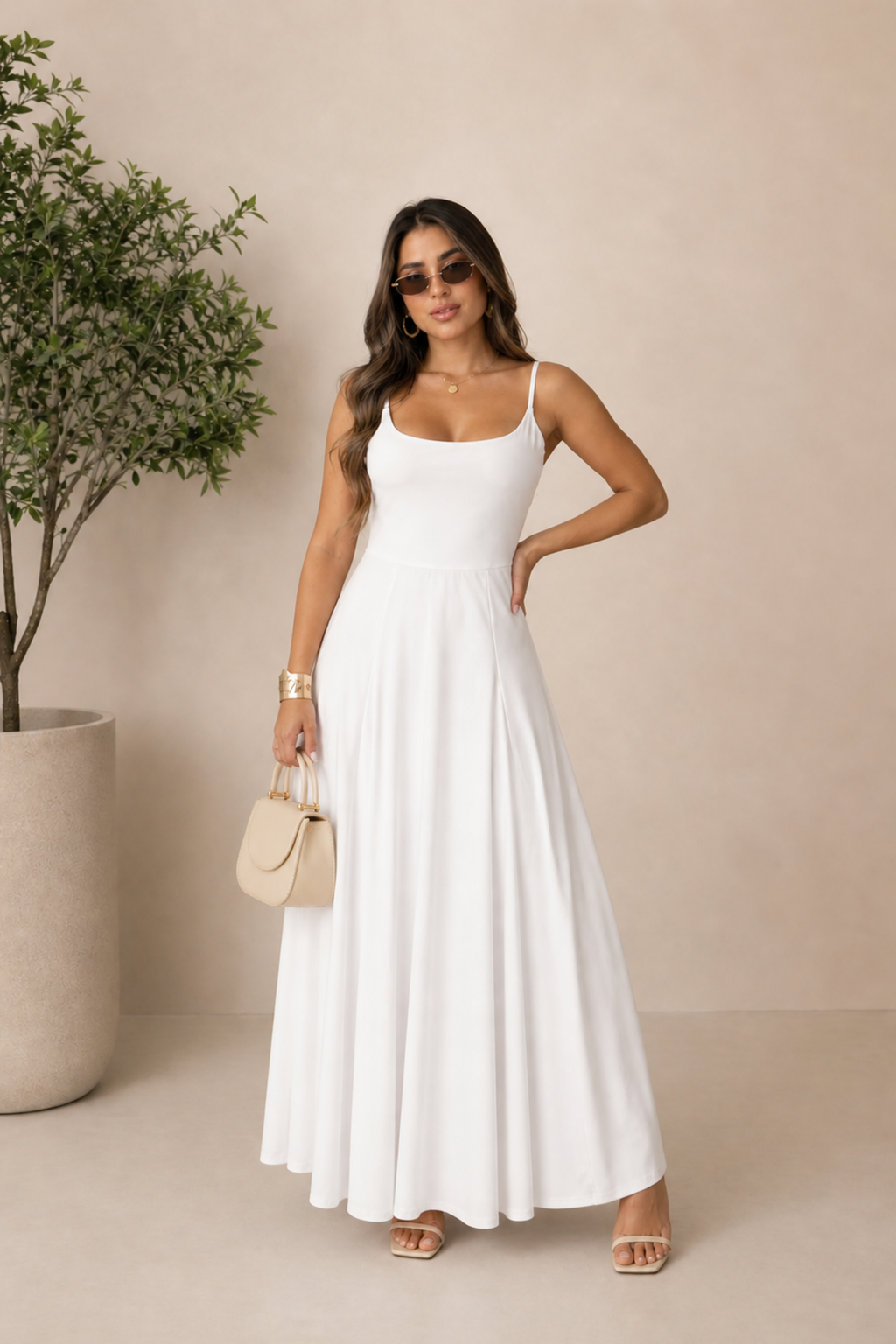 Vestido largo fluido de tirantes