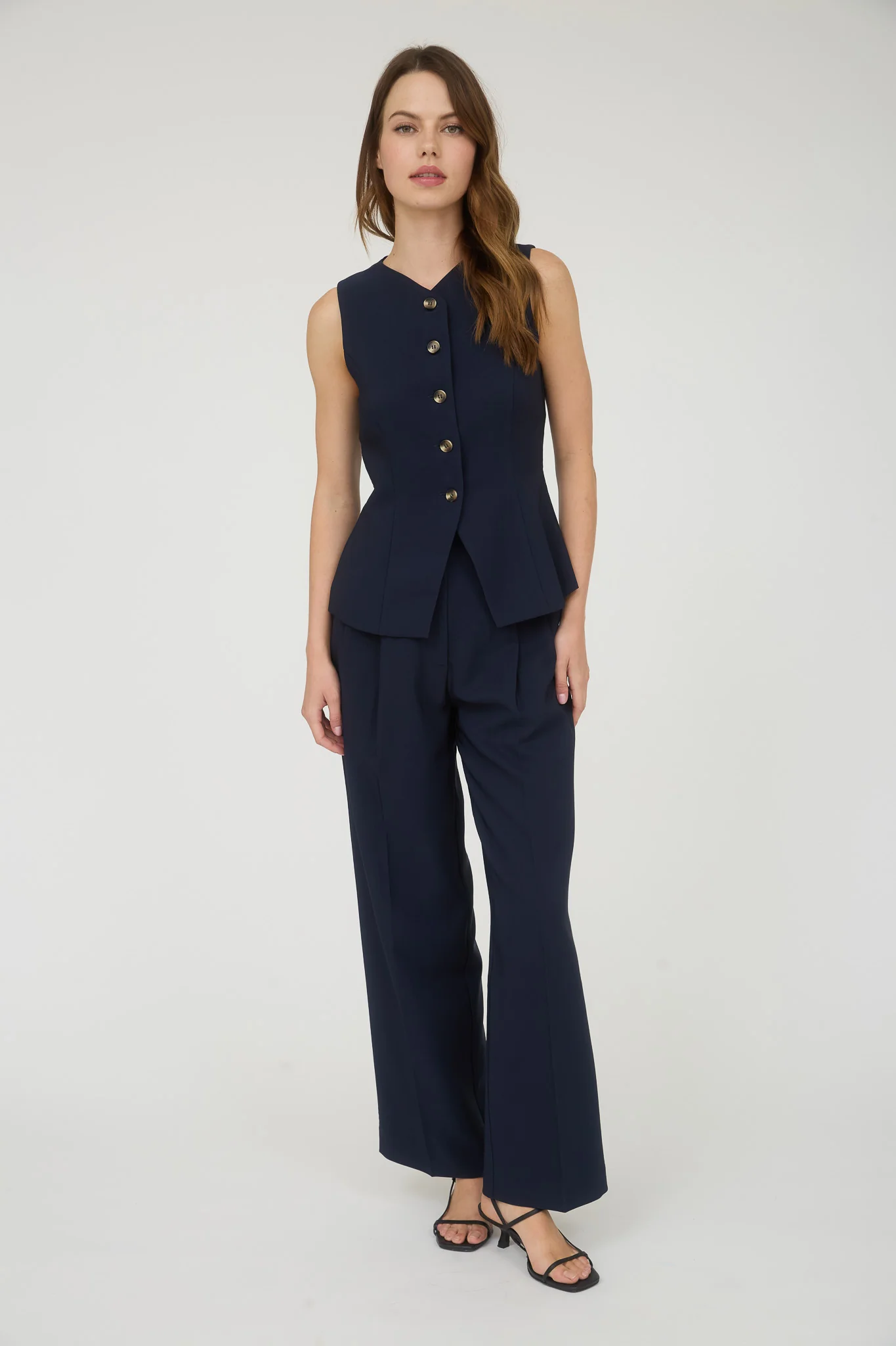 Pantalón sastre wide leg corte elegante