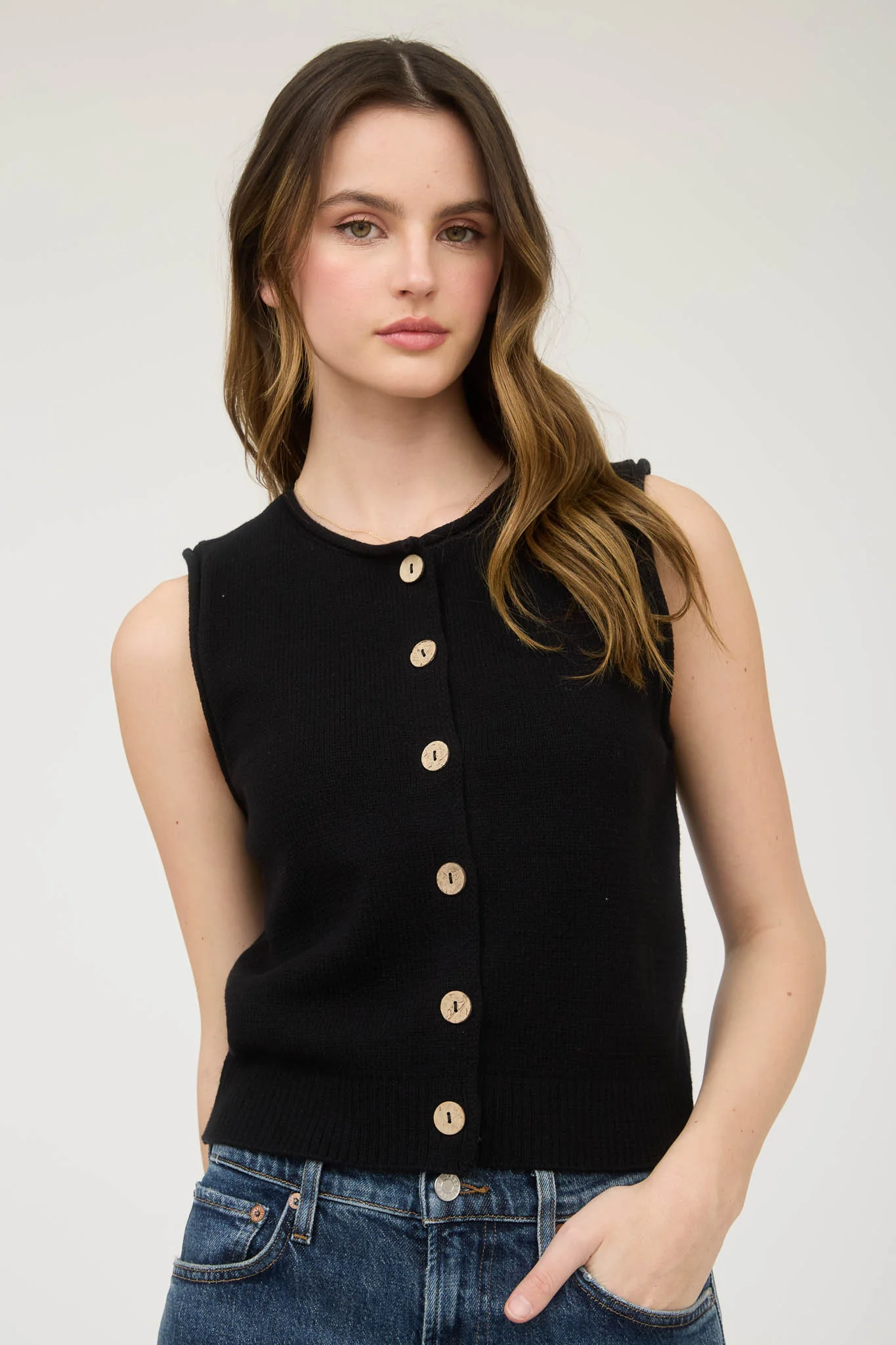 Blusa sin mangas con botones frontales estilo casual tejido