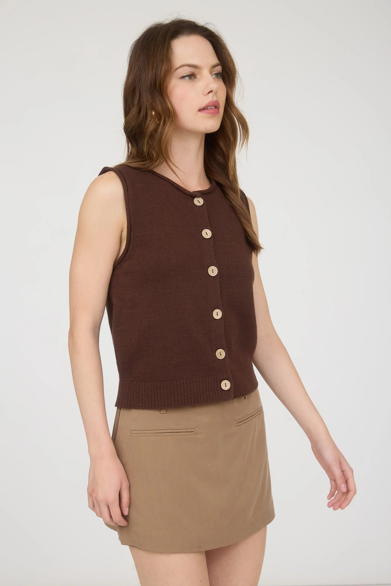 Blusa sin mangas con botones frontales estilo casual tejido