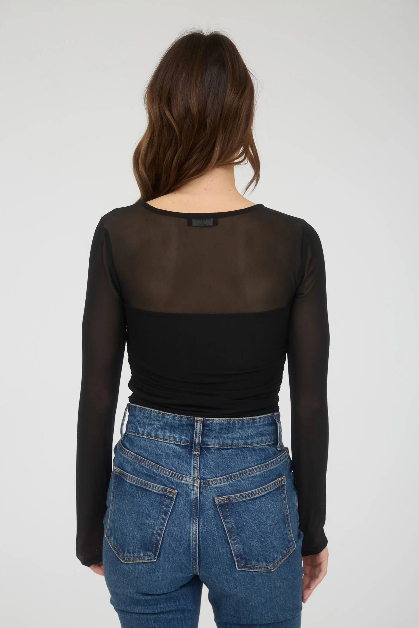 Blusa manga larga con escote cuadrado y fruncido lateral