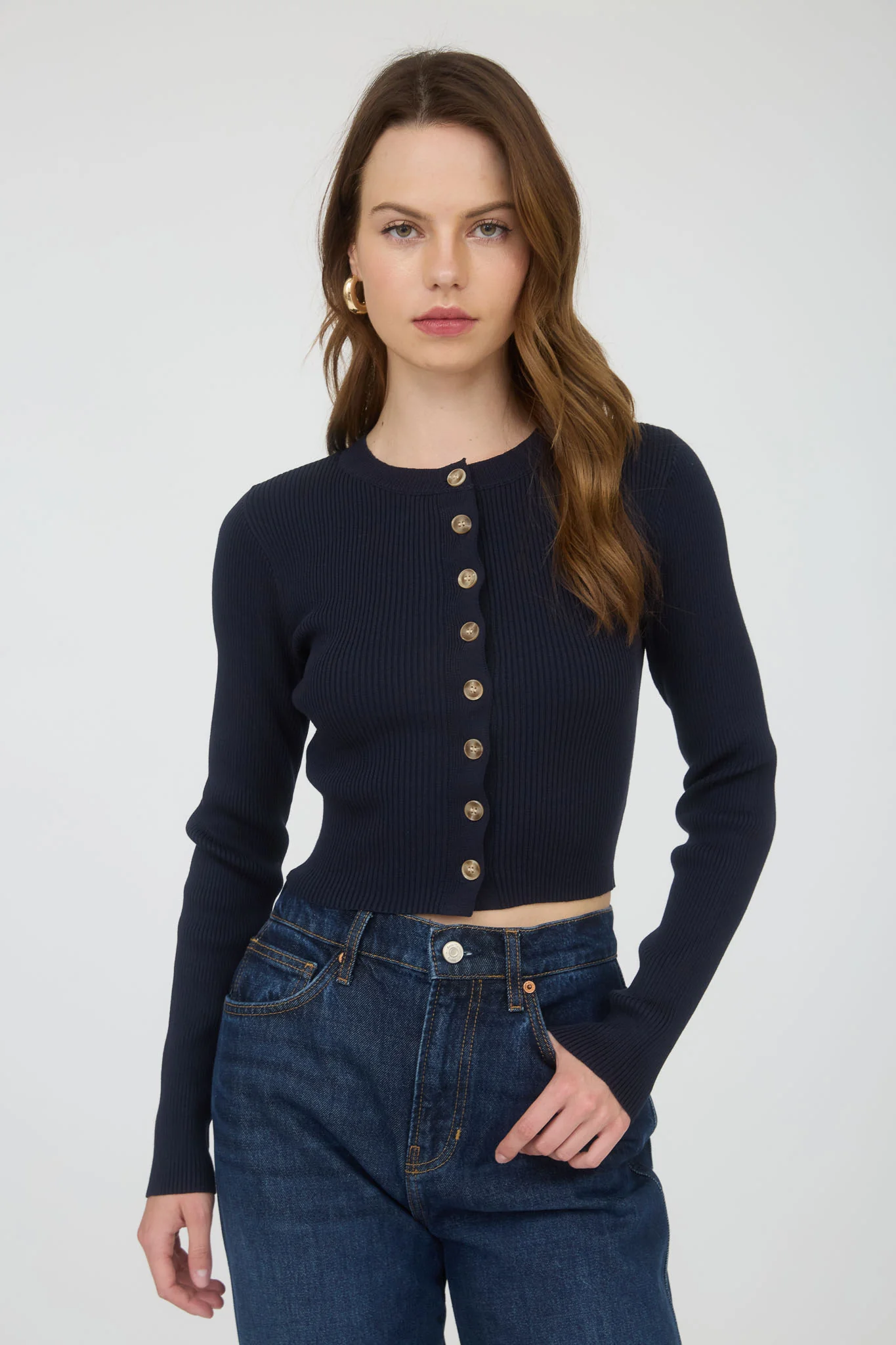 Blusa manga larga corte ajustado con botones