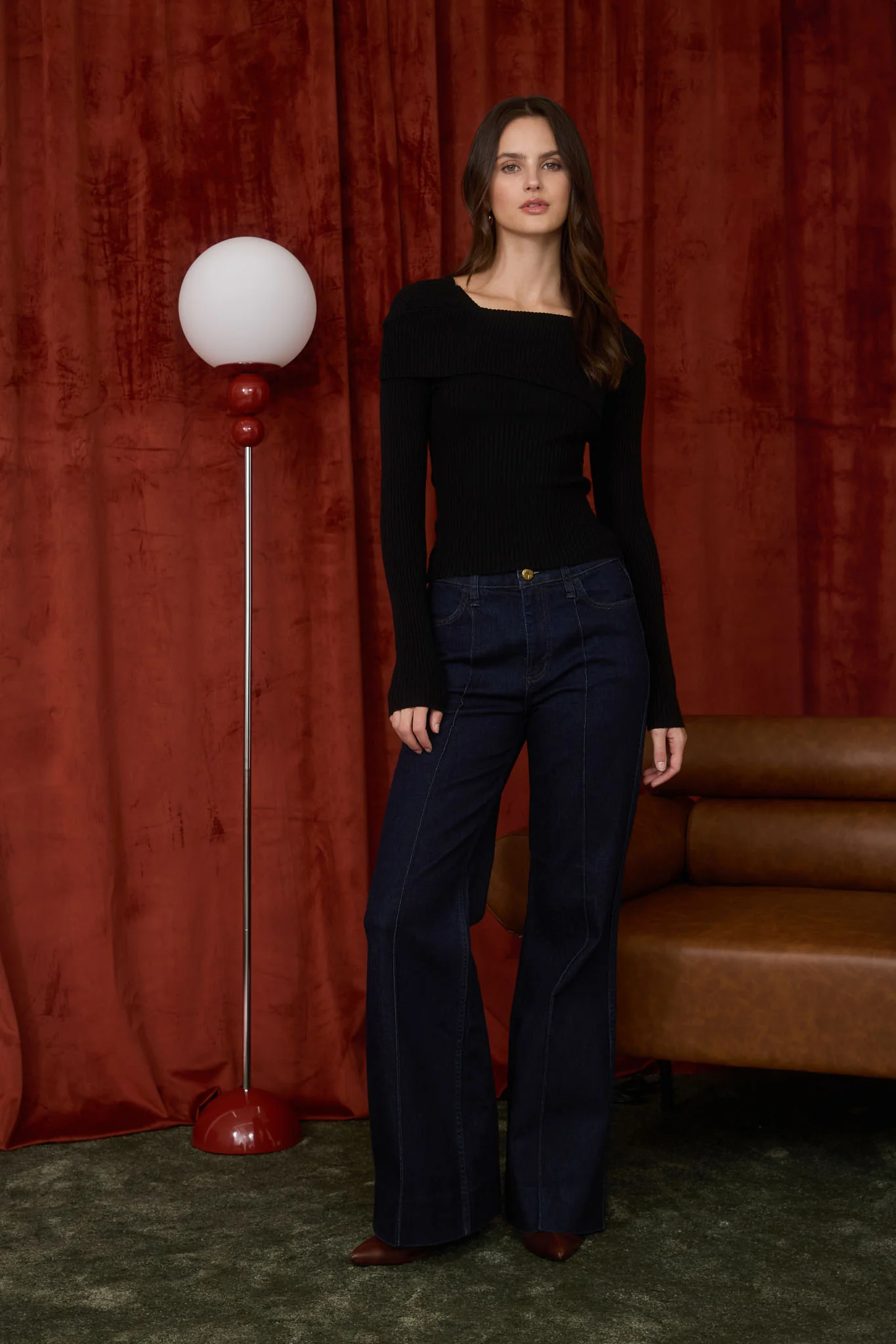 Sueter manga larga corte off shoulder canalé