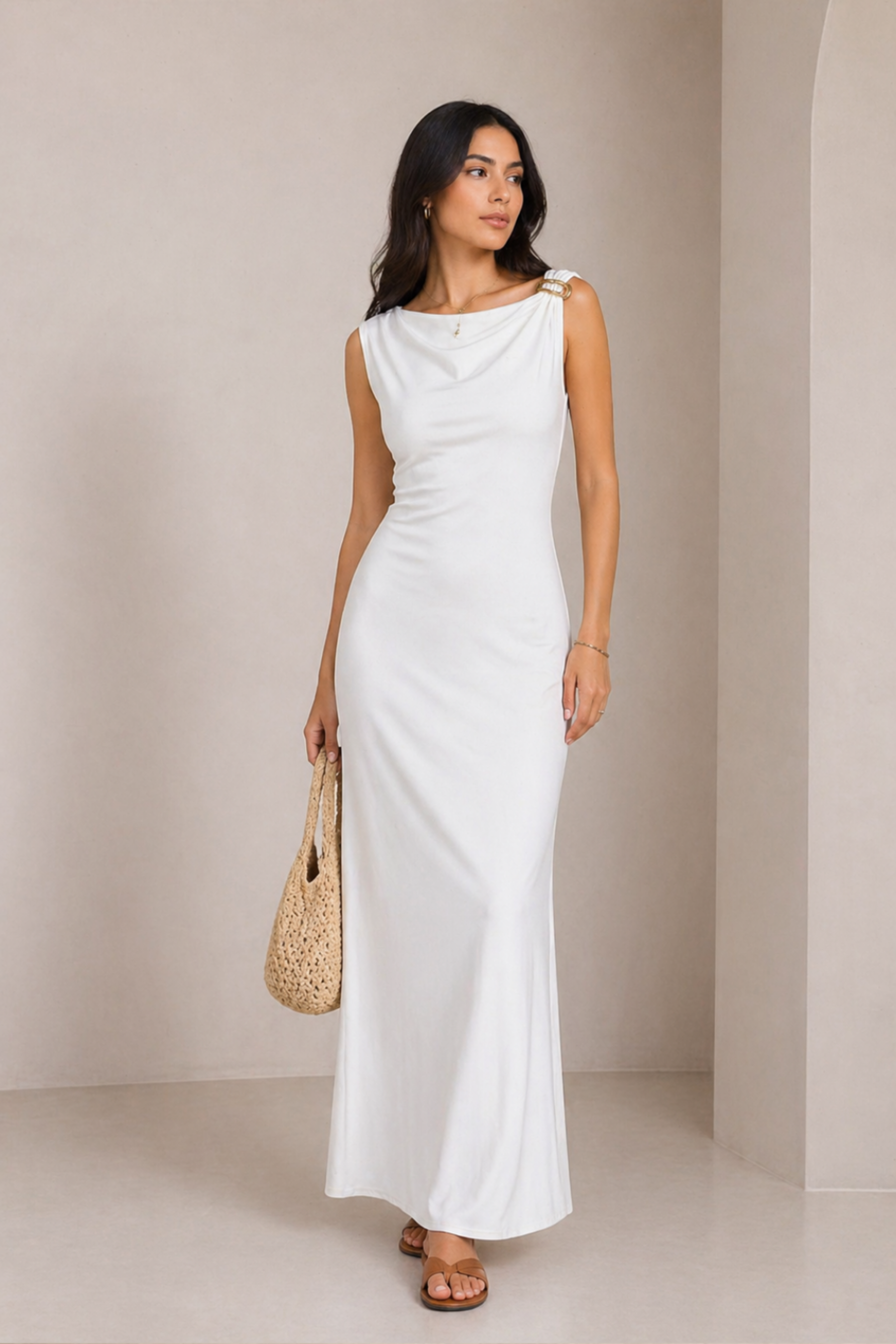 Vestido midi ajustado con detalle metálico