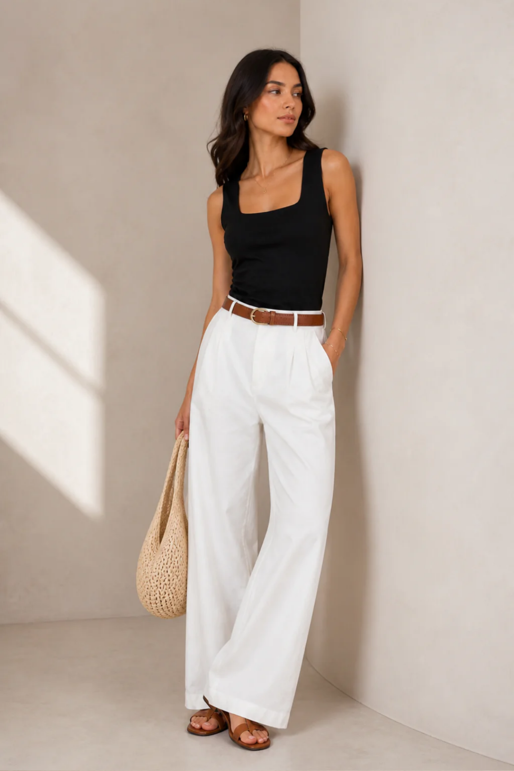 Blusa básica de tirantes anchos con escote cuadrado