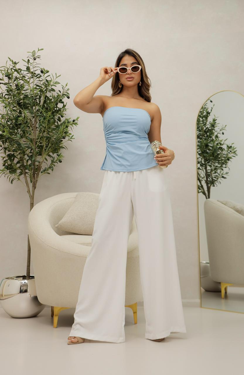 Pantalón de pierna amplia con pretina elástica y jareta