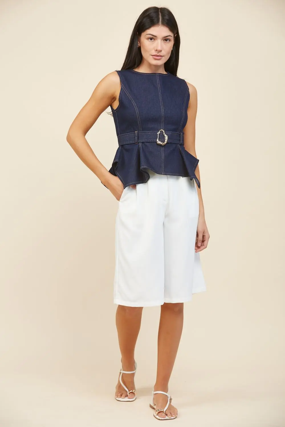 Short tipo bermuda con fajo