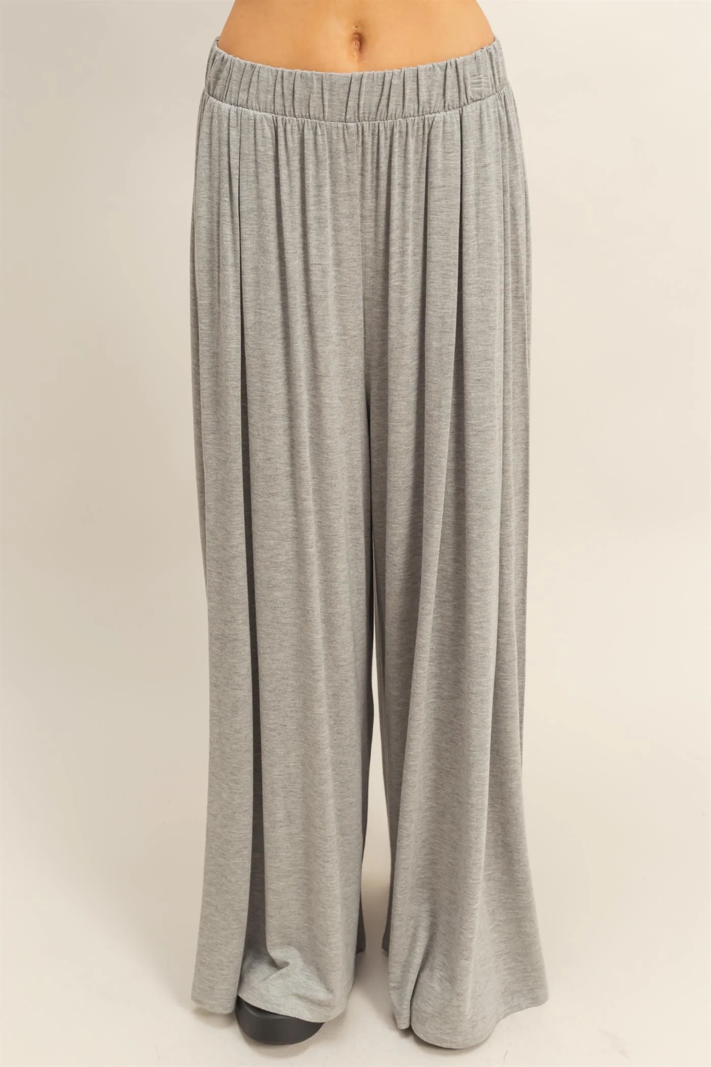 Conjunto de top corto de manga larga y pantalón largo